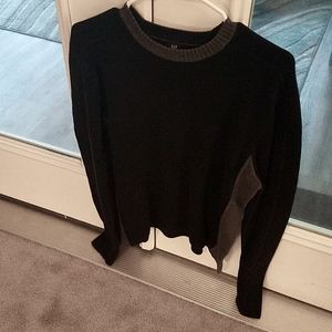 Gap sweater size medium
